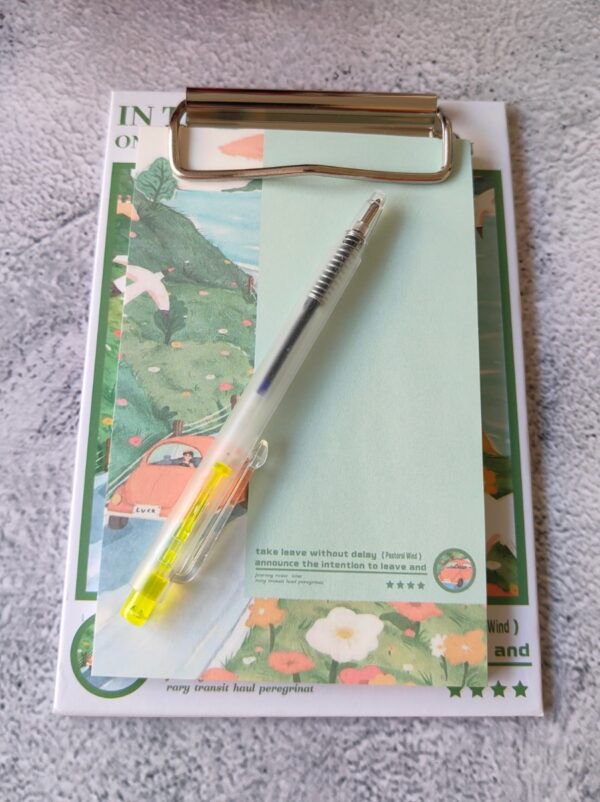 Compact Clipboard Notebook : Portable Writing Companion